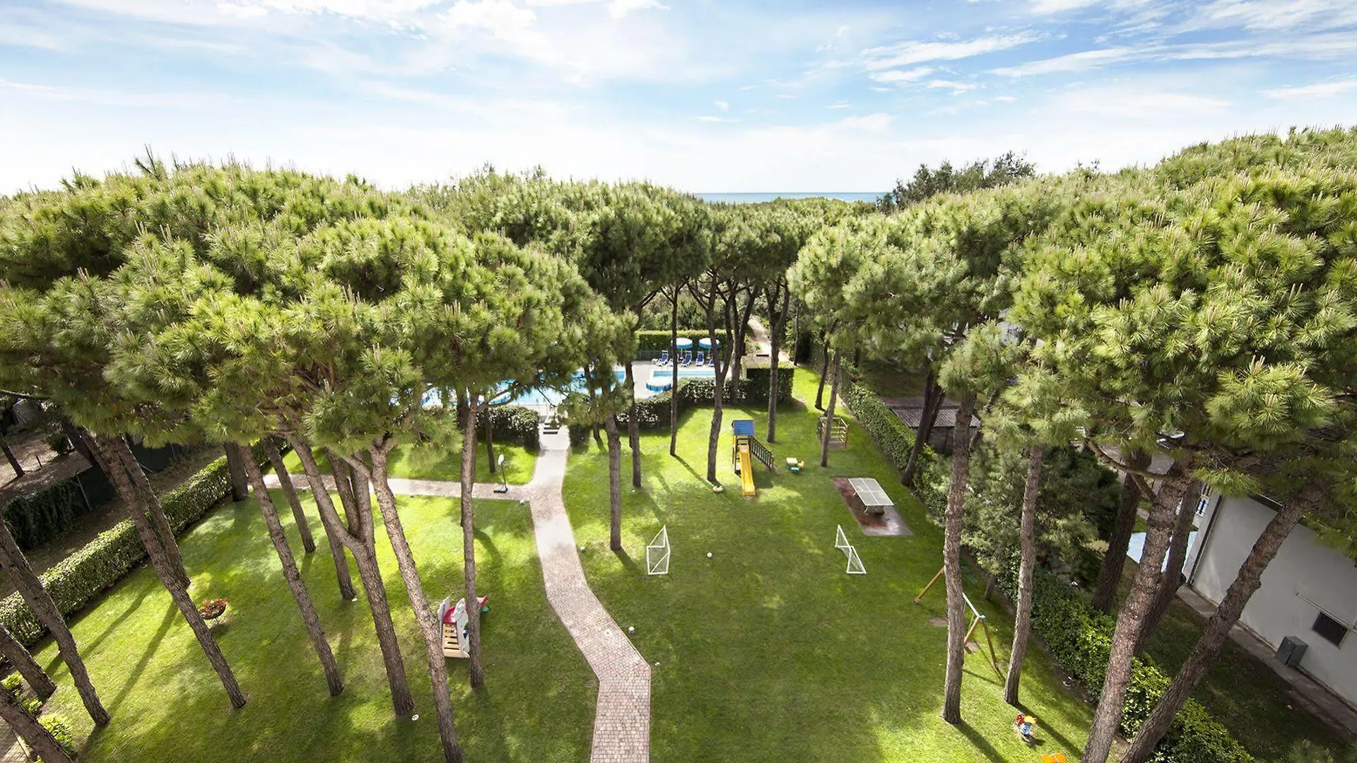 Aparthotel La Pineta Lido di Jesolo