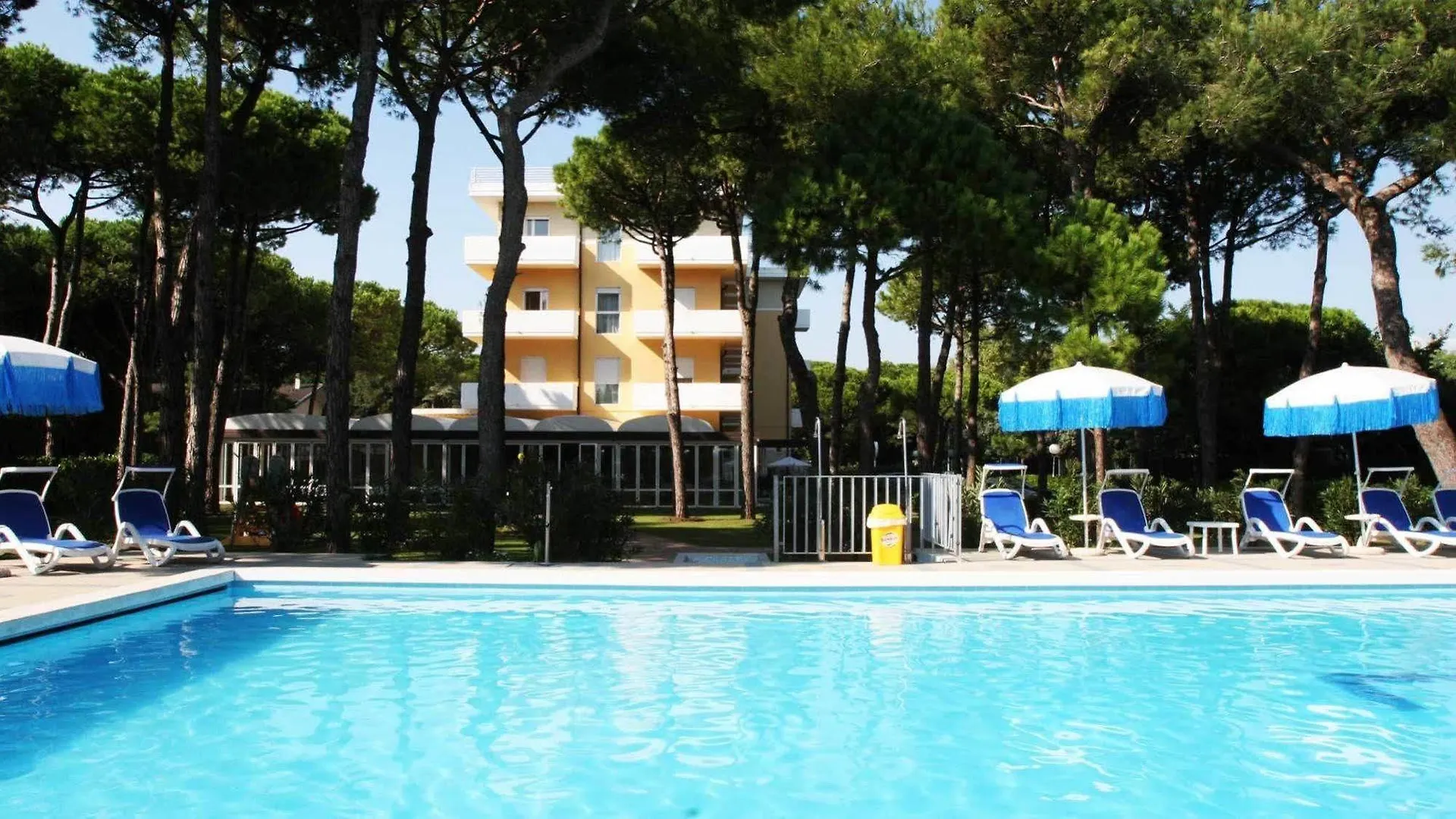Aparthotel La Pineta Lido di Jesolo