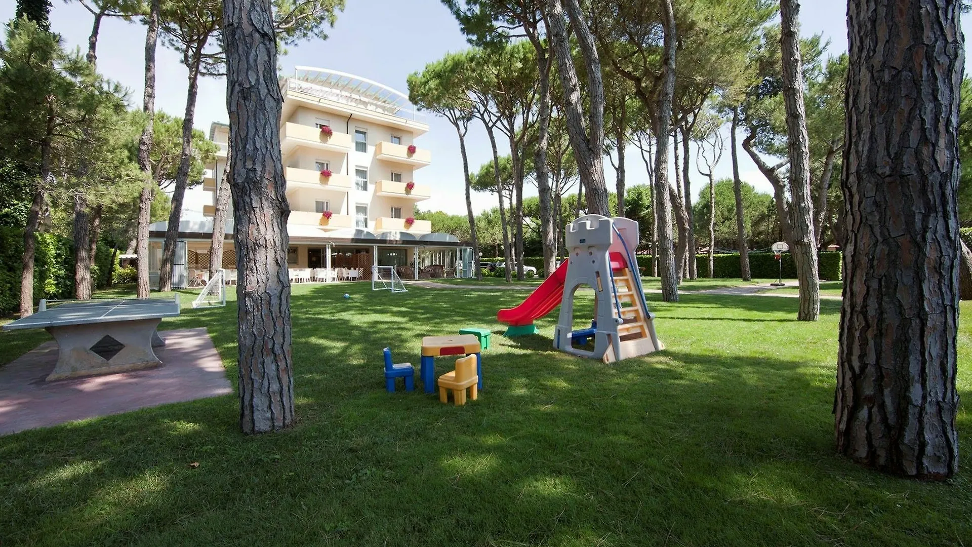 Aparthotel La Pineta Lido di Jesolo
